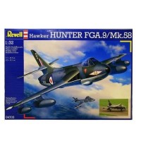 Сборная модель Revell Истребитель-бомбардировщик Hawker Hunter FGA.9/F.58 1:32 (4703)