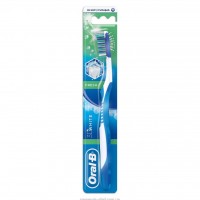 Зубная щетка Oral-B 3D White Свежесть средняя 1 шт (3014260806170)