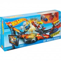 Автотрек HOT WHEELS Противостояние (DHY25)